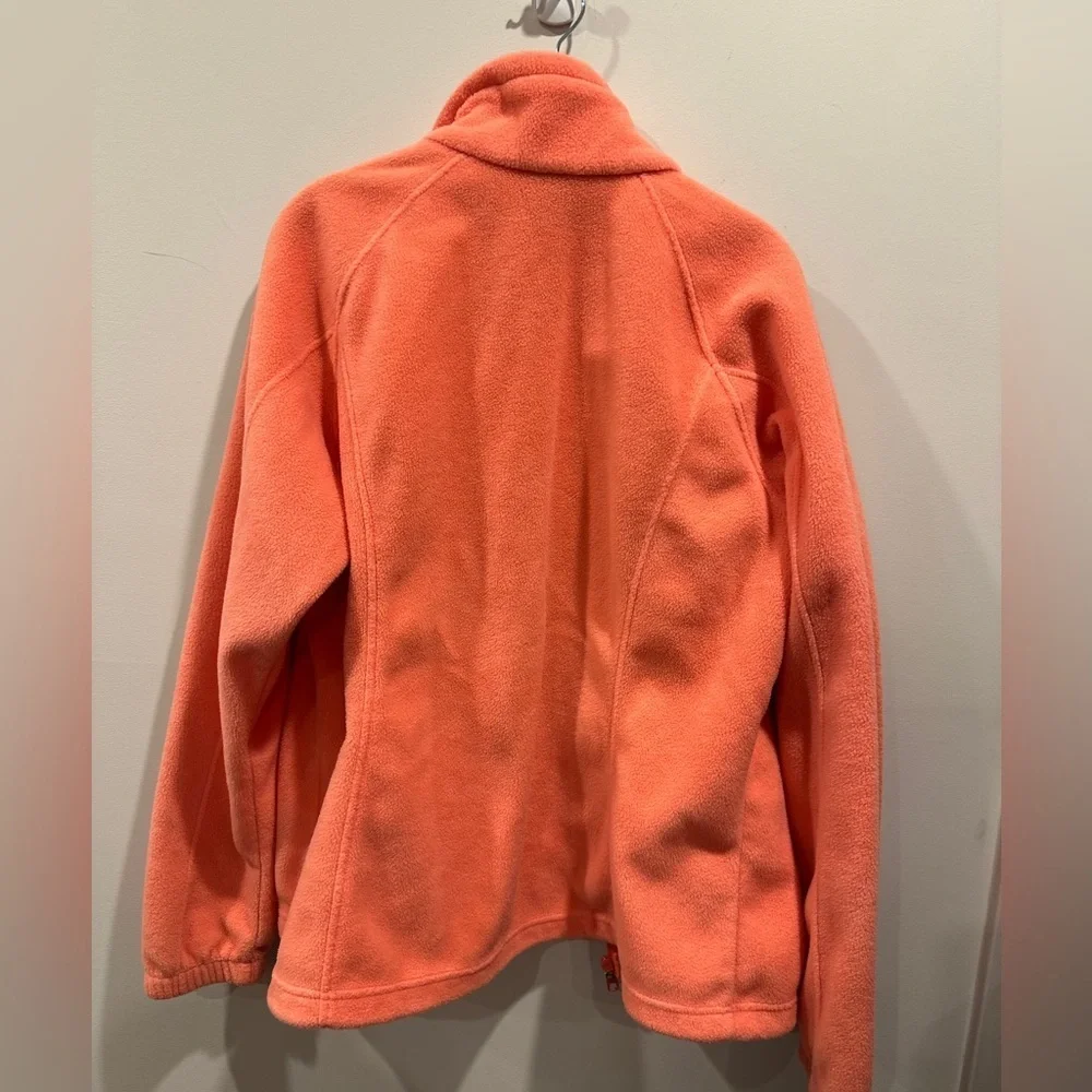 Columbia women’s peach Fleece Jacket - Picture 2 of 4